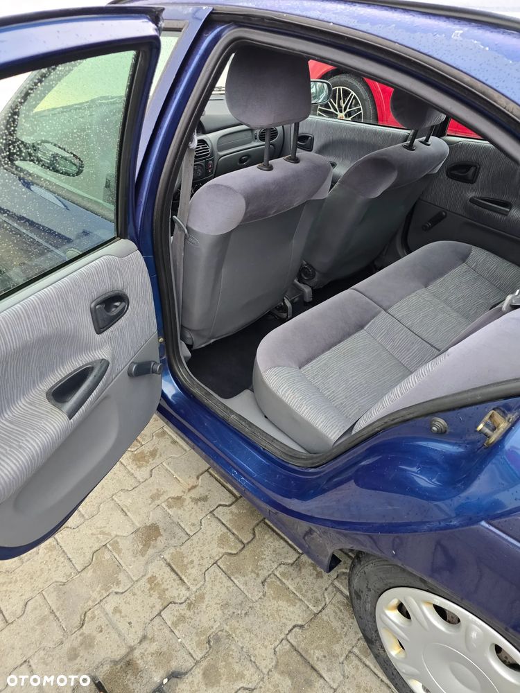 Renault Megane 1.4 16V Authentique - 20