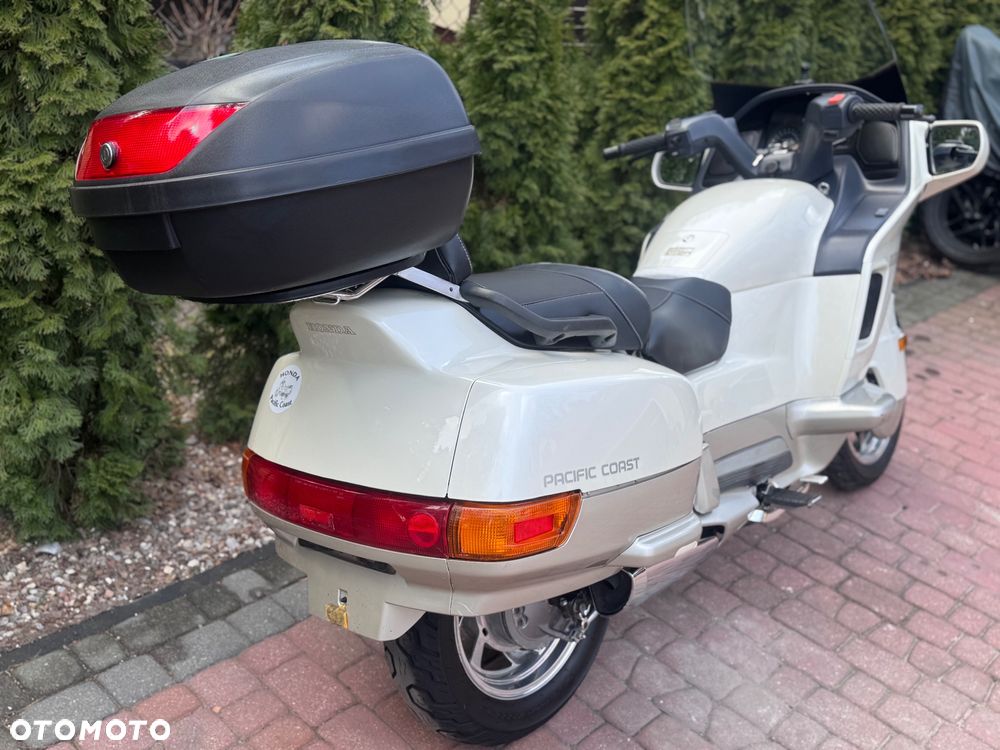Honda PC - 22
