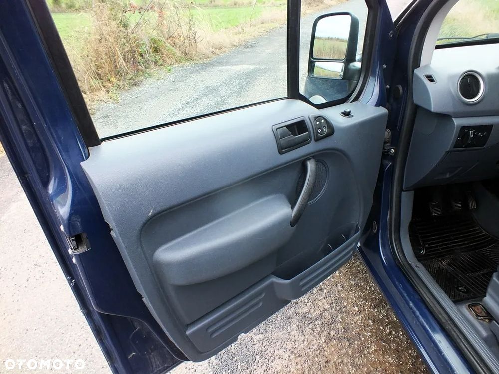 Ford Transit Connect - 13