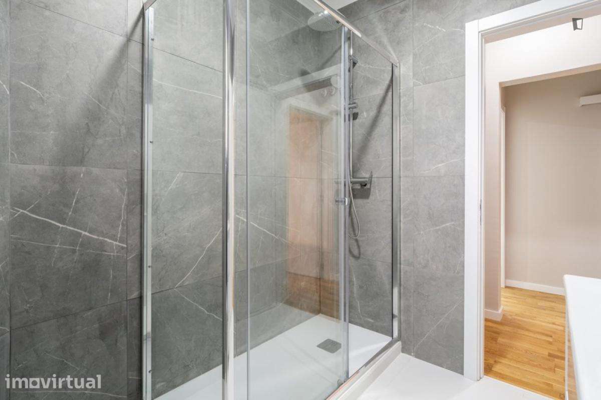 Quarto - localizado em Princípe Real Lisbon - Grande imagem: 3/21