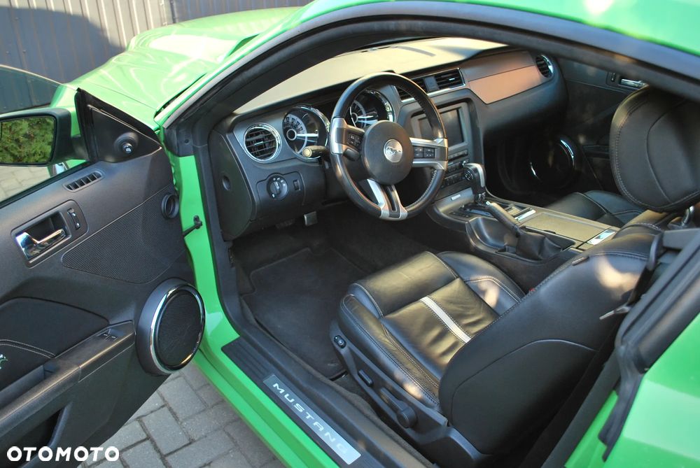 Ford Mustang 5.0 V8 GT Premium - 13