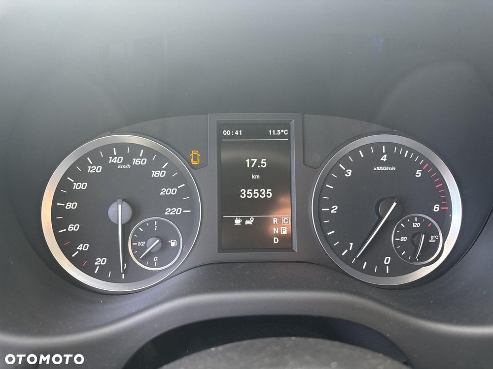 Mercedes-Benz Vito - 12