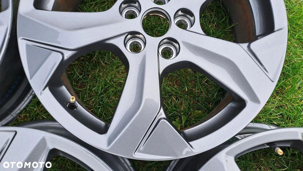 Felgi Aluminiowe 18 Ford Mustang Mach-E 5x108 ET 47.5 - 9