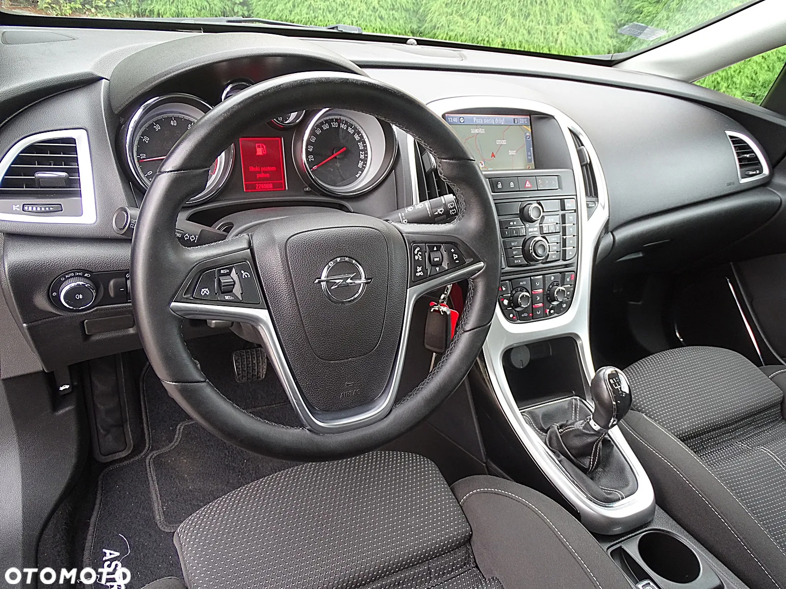 Opel Astra IV 1.4 T Cosmo - 27