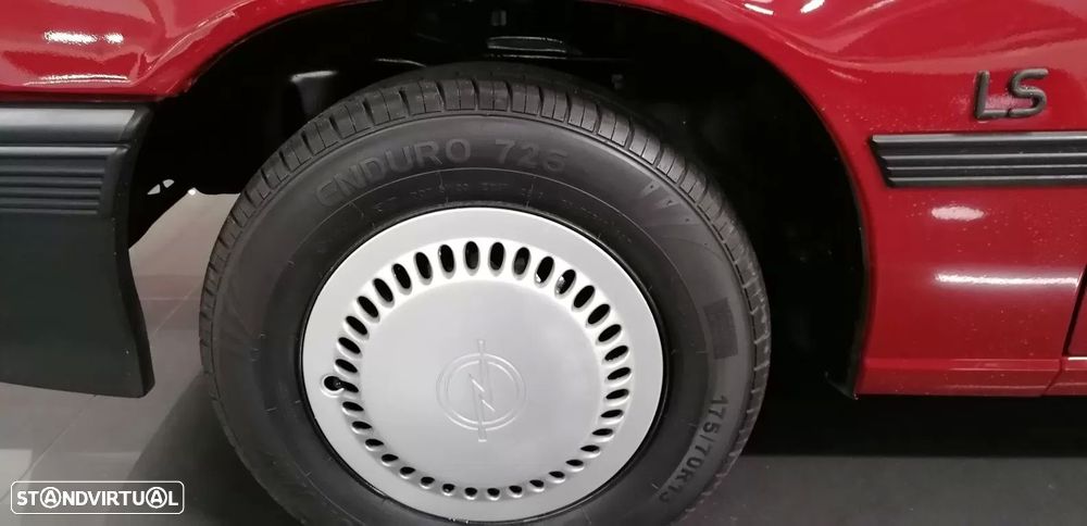 Opel Kadett 1.3 LS - 17