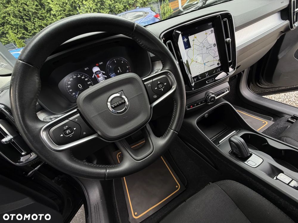 Volvo XC 40 D3 Momentum Pro - 19