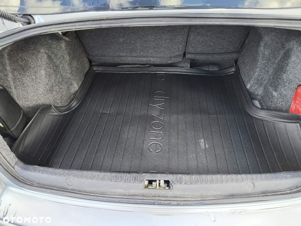 Mitsubishi Lancer 1.8 Invite - 19