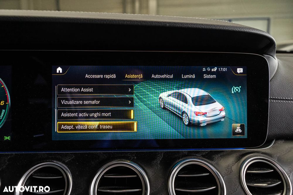 Mercedes-Benz E 300 de 4Matic 9G-TRONIC AMG Line - 19