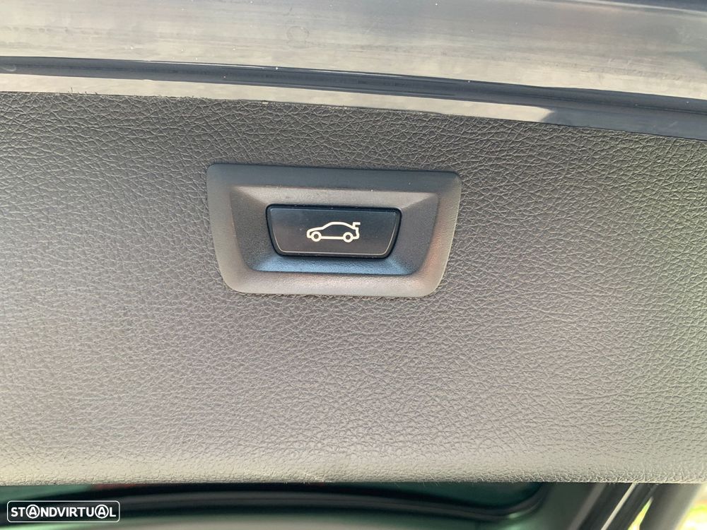 BMW 320 d Auto Pack M - 41