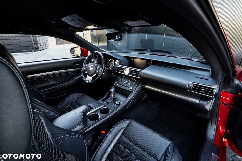 Lexus RC 200t / 300 F Sport - 9