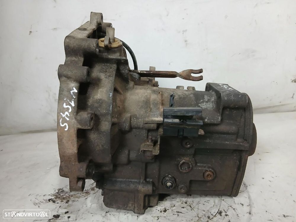 Caixa de velocidades manual VOLKSWAGEN Polo Variant (6V5) - 4