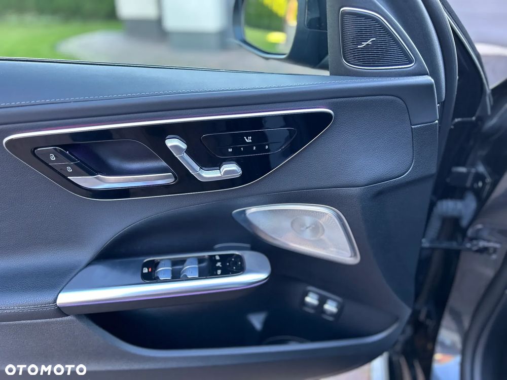 Mercedes-Benz Klasa C 400 e PHEV 4-Matic AMG - 15