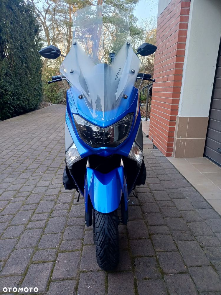 Yamaha NMAX - 16