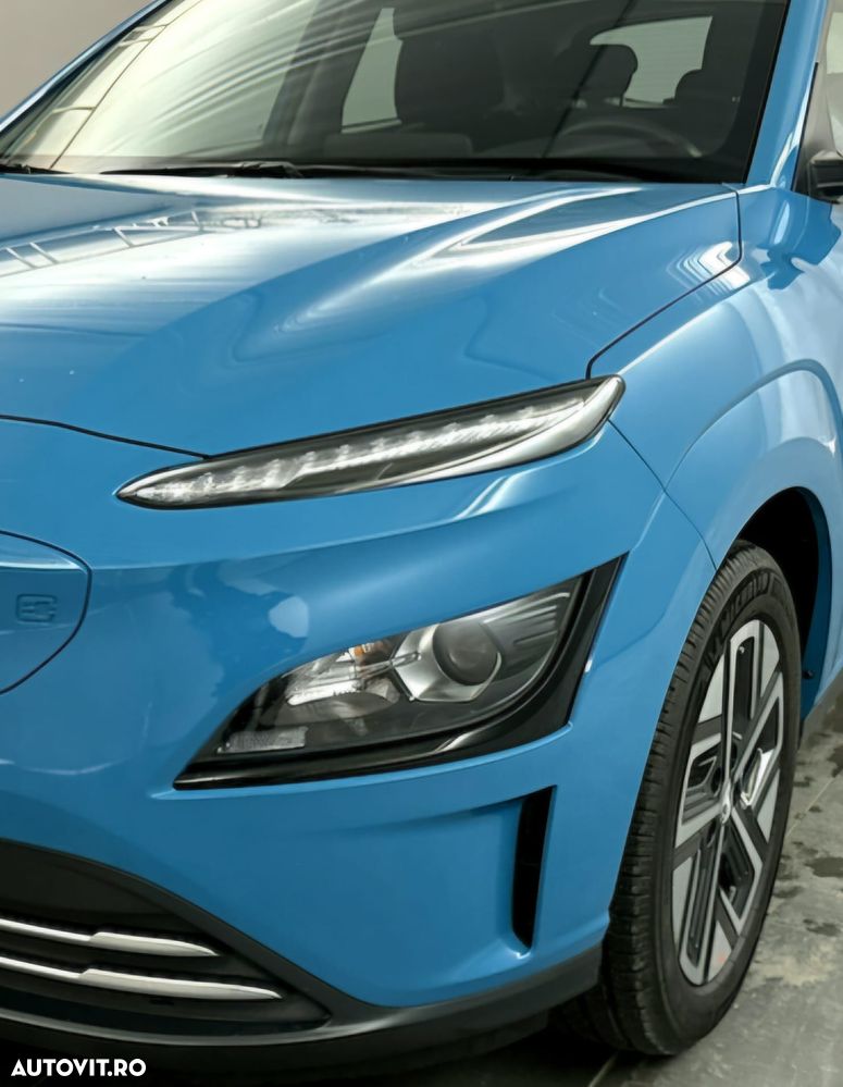 Hyundai KONA - 14
