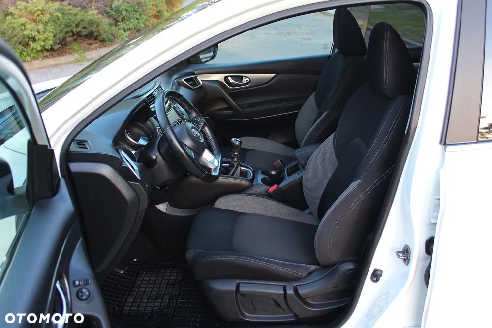 Nissan Qashqai 1.6 DIG-T 360 - 16
