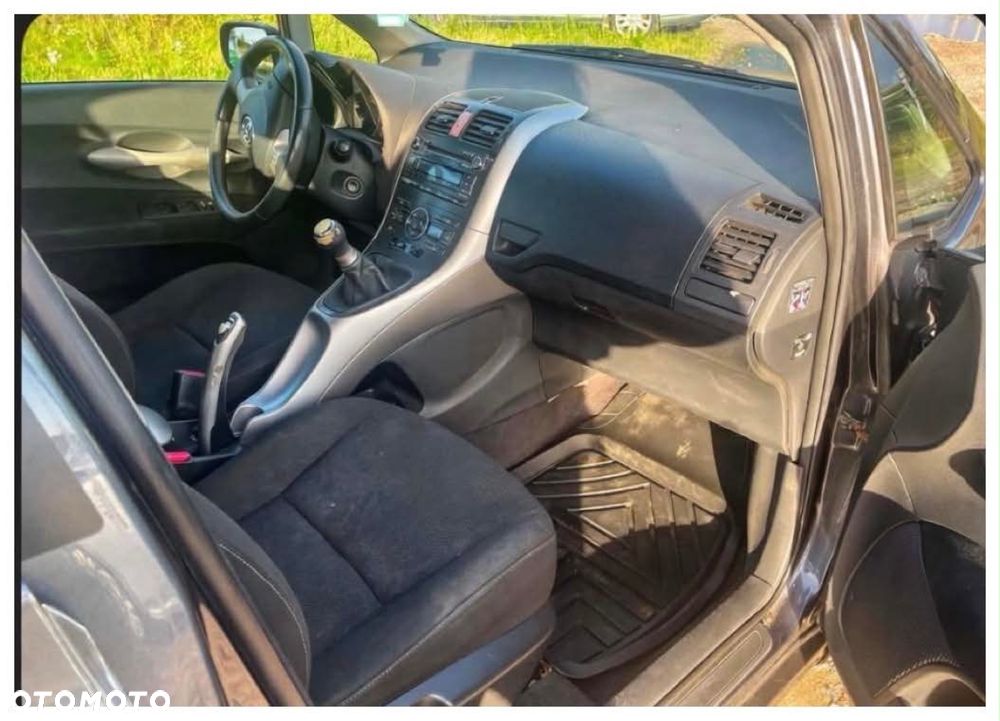 Toyota Auris - 6