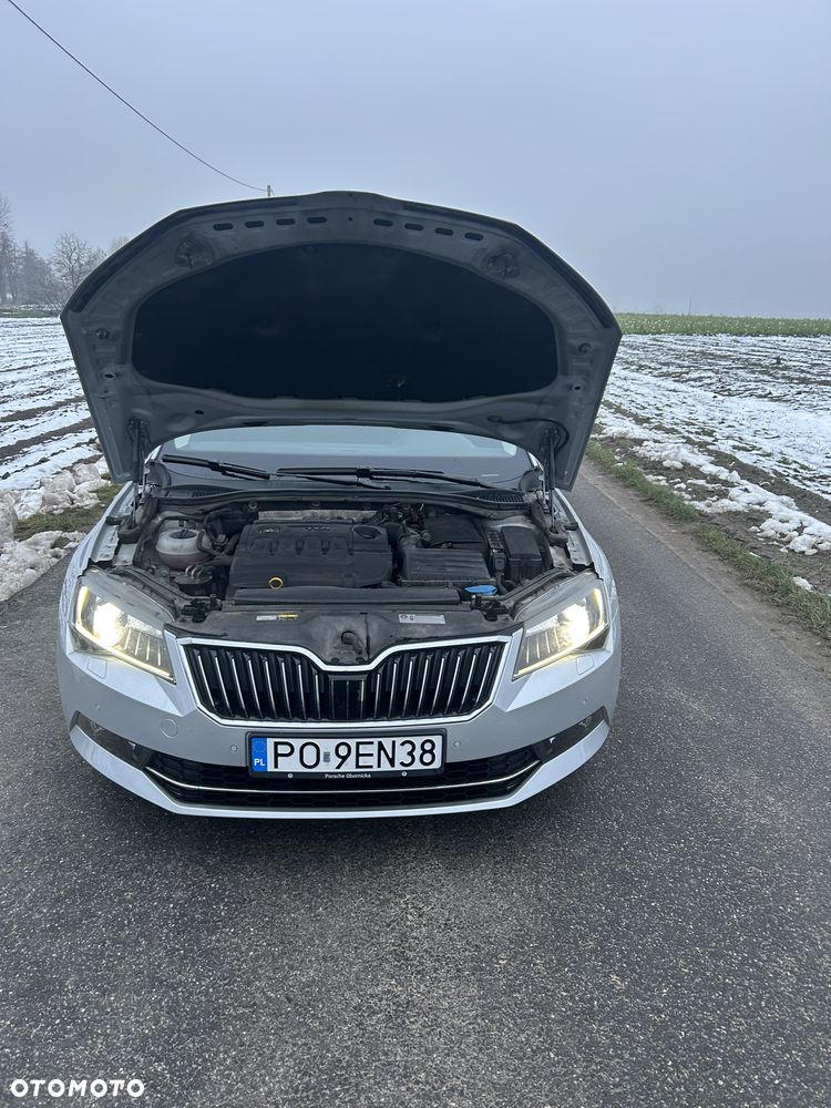 Skoda Superb 2.0 TDI Ambition DSG - 11