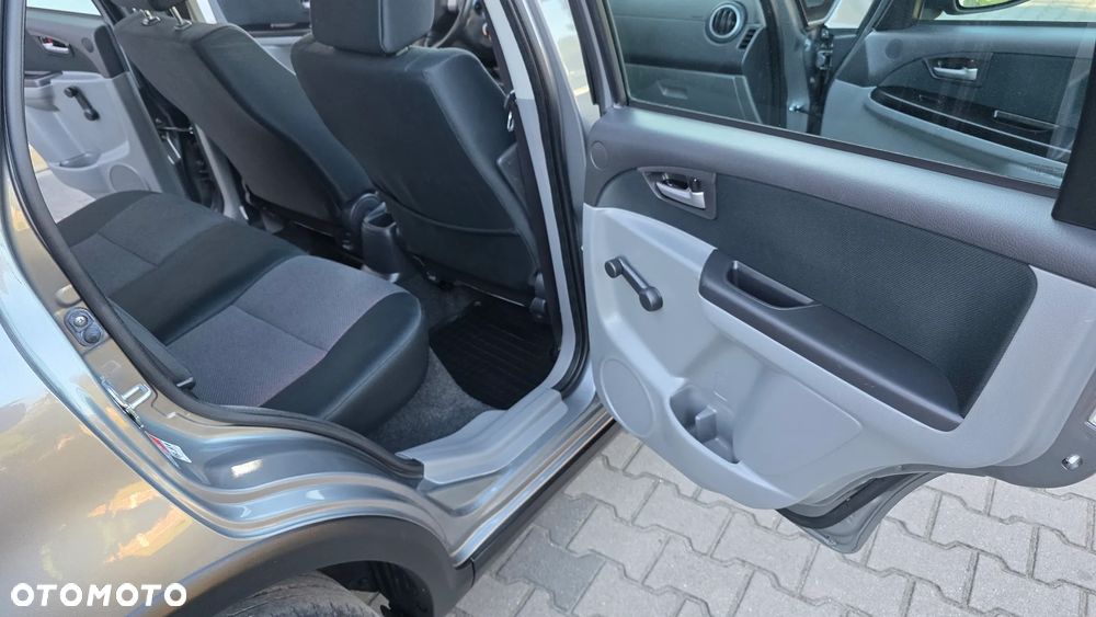 Suzuki SX4 1.6 GS / Premium 4WD - 26