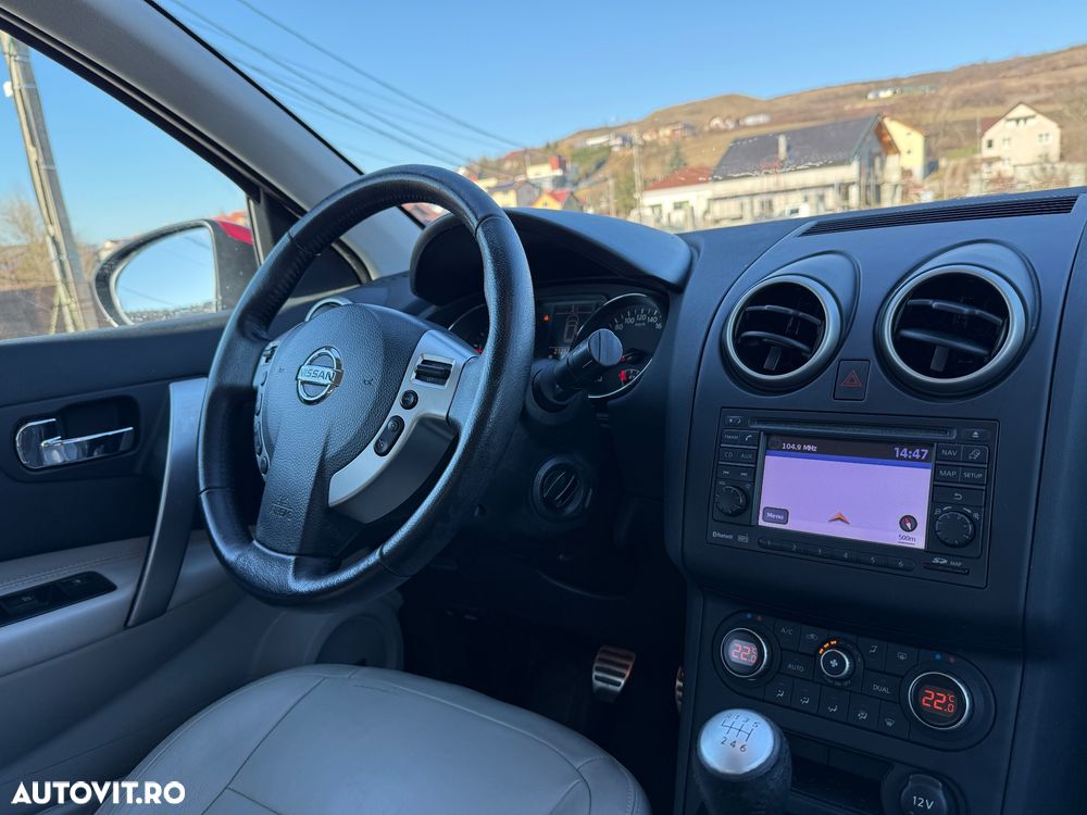 Nissan Qashqai 1.6 dCi DPF tekna - 9