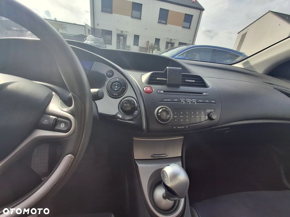 Honda Civic 1.8 Comfort - 8