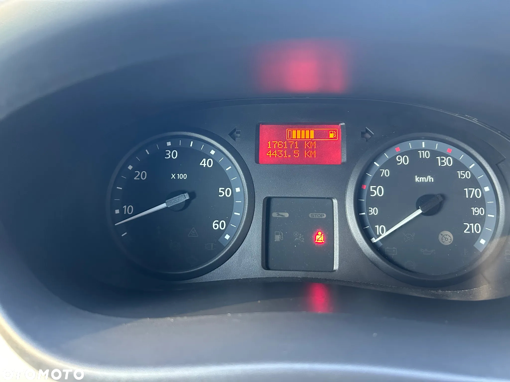 Renault Trafic - 18