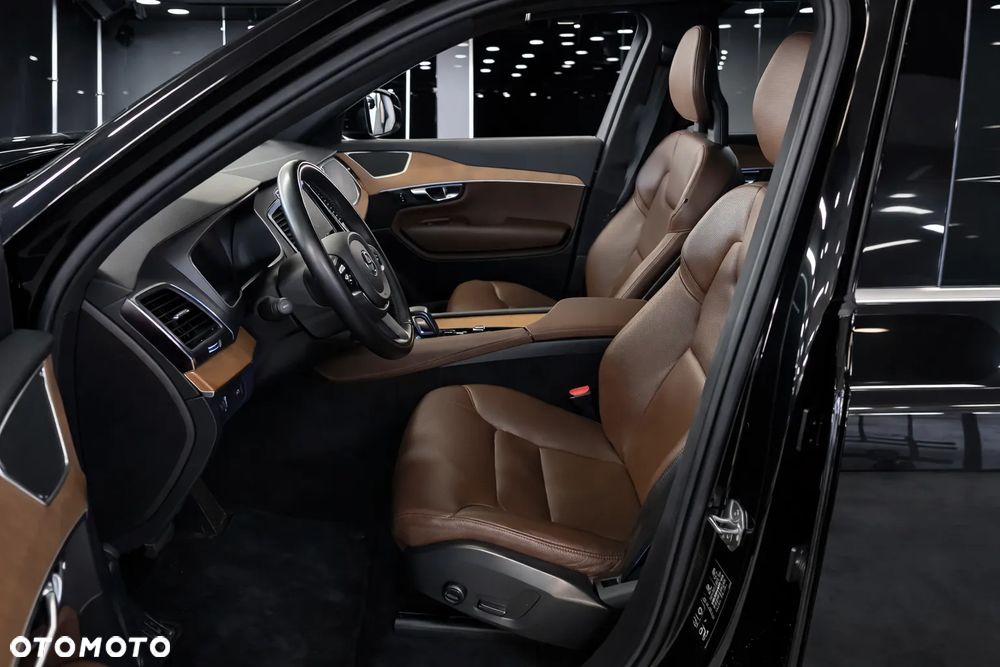 Volvo XC 90 B5 D AWD Momentum Pro - 8