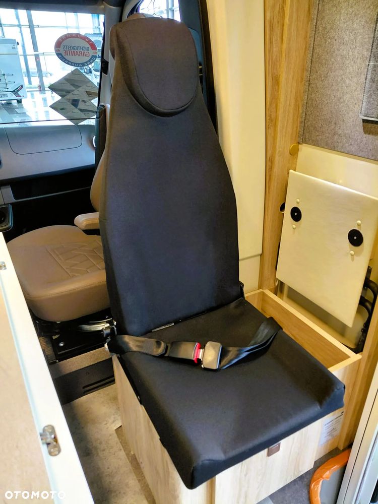 Eura Mobil XTURA 686 EF - 24