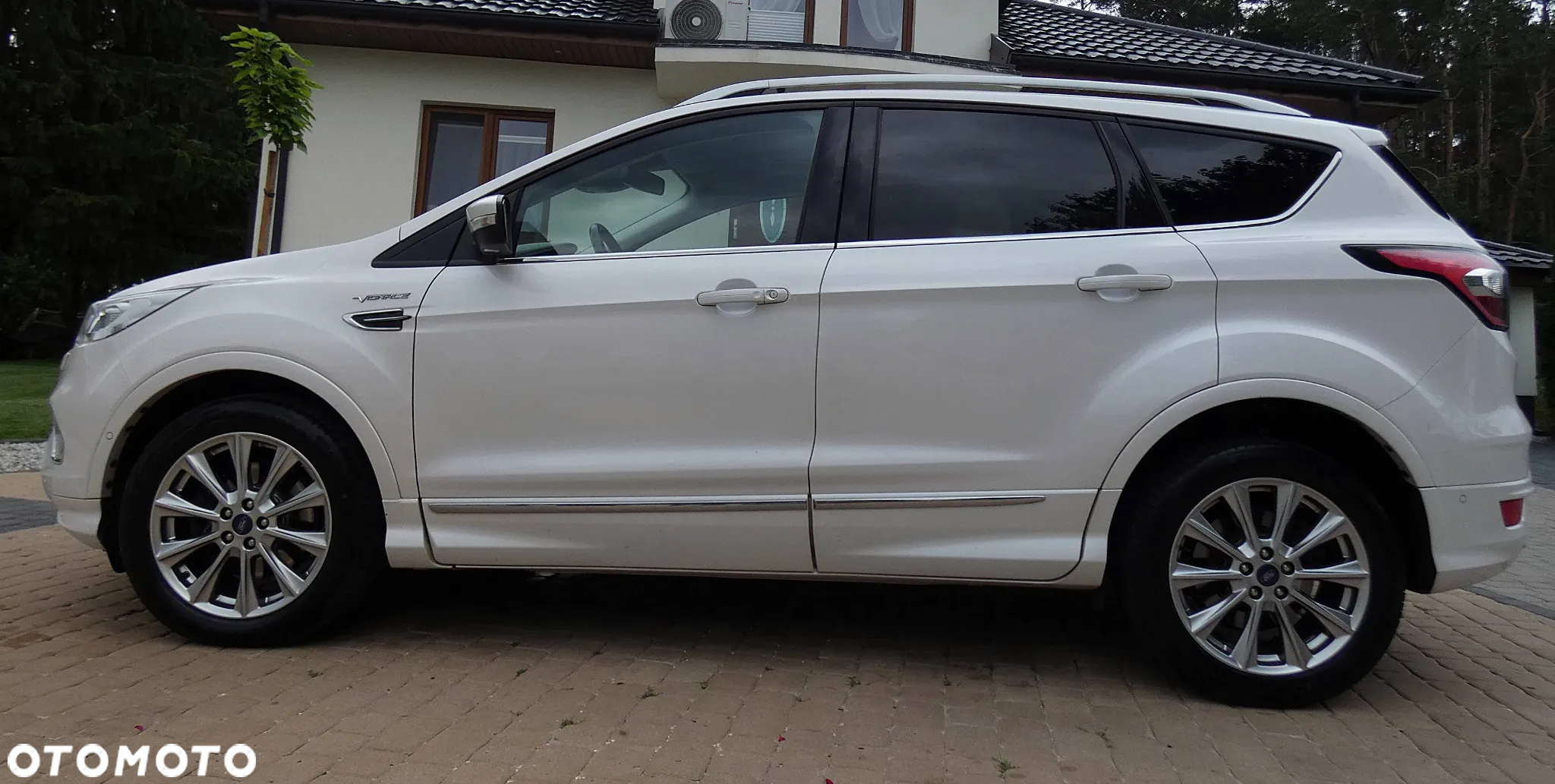 Ford Kuga Vignale 1.5 EcoBoost AWD ASS - 33