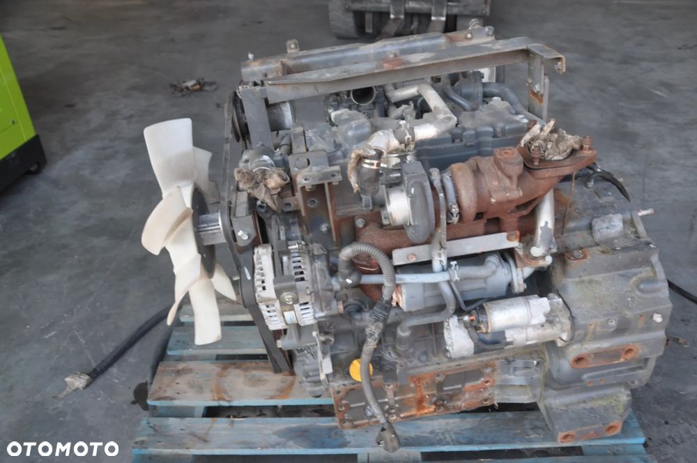 Silnik Kubota V3800-CR-TI-EU12 KUBOTA M5091 - 4