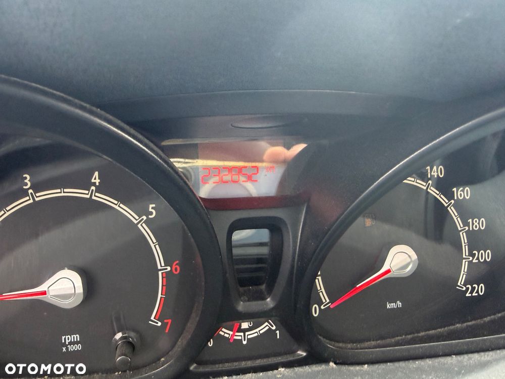 Ford Fiesta 1.25 Champions Edition - 20