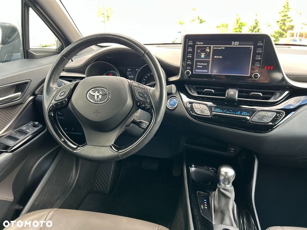 Toyota C-HR 2.0 Hybrid Executive - 12