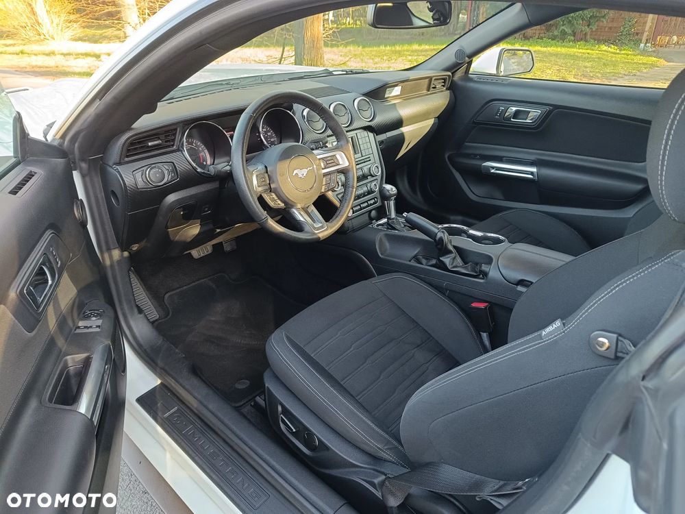 Ford Mustang - 15