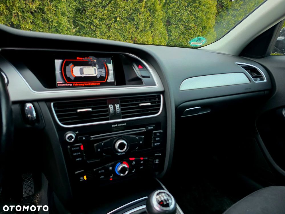 Audi A4 Avant 2.0 TDI DPF Ambiente - 15