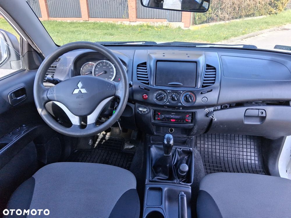 Mitsubishi L200 2.5 DID DC Intense - 7
