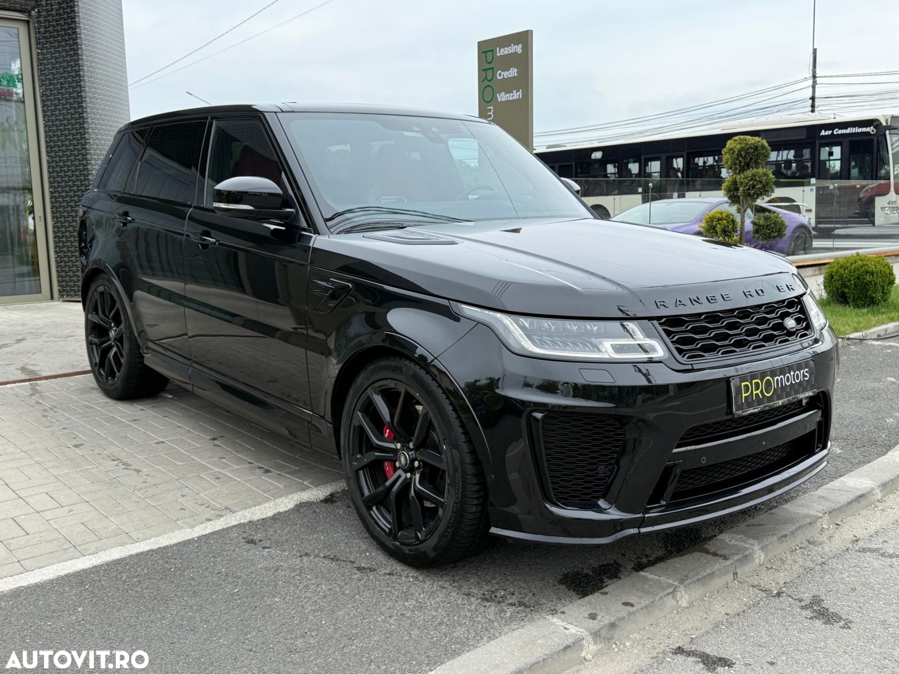 Land Rover Range Rover Sport - 1