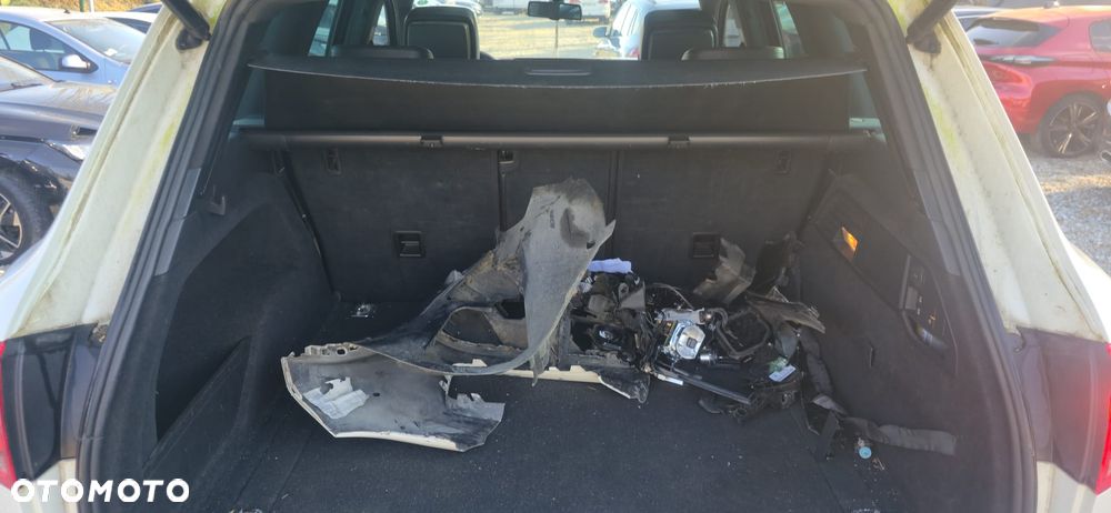 Volkswagen Touareg 3.0 V6 TDI DPF Automatik Individual - 12