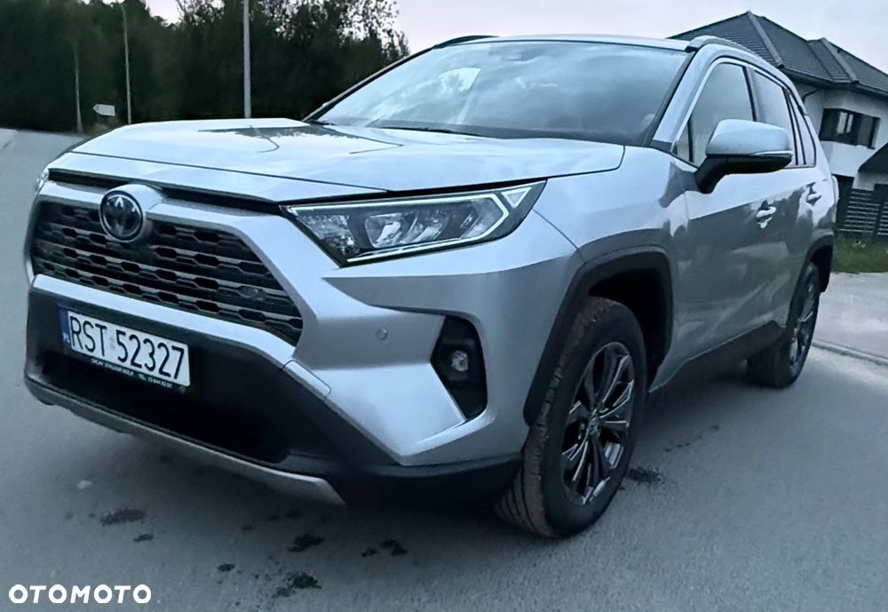Toyota RAV4 - 1