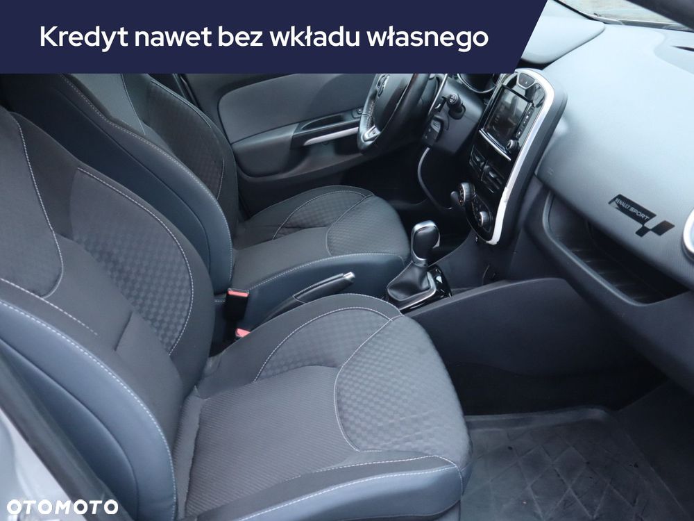 Renault Clio - 11
