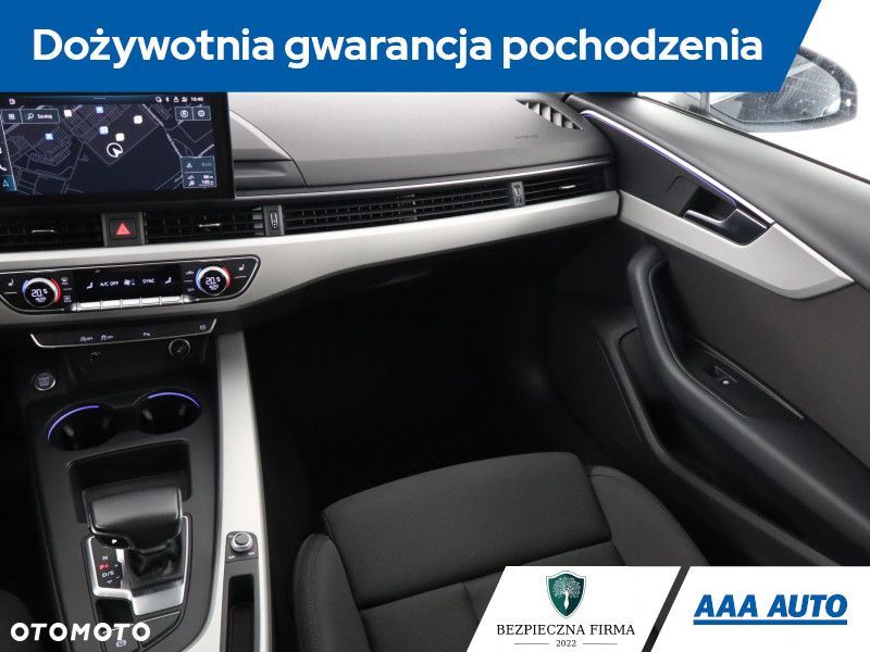 Audi A4 Limousine - 10