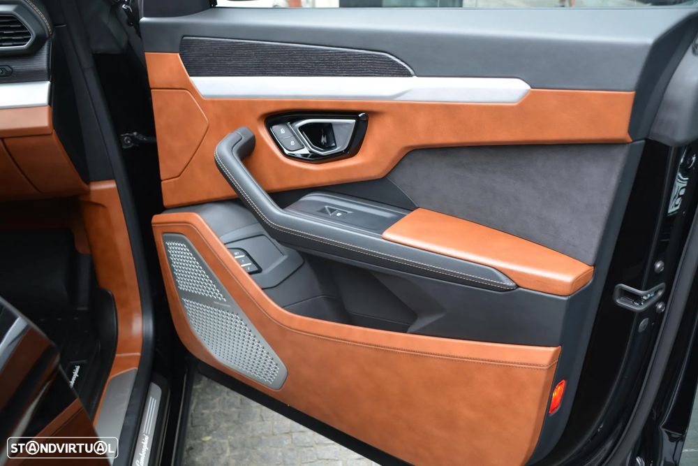 Lamborghini Urus 4.0 V8 - 38