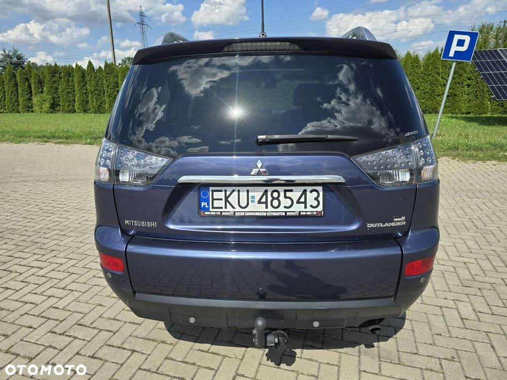 Mitsubishi Outlander - 10