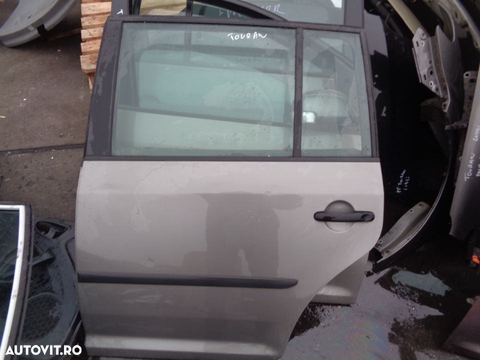 Vand Usa Spate Stanga Volkswagen Touran din 2009 fara lovituri fara rugini - 1