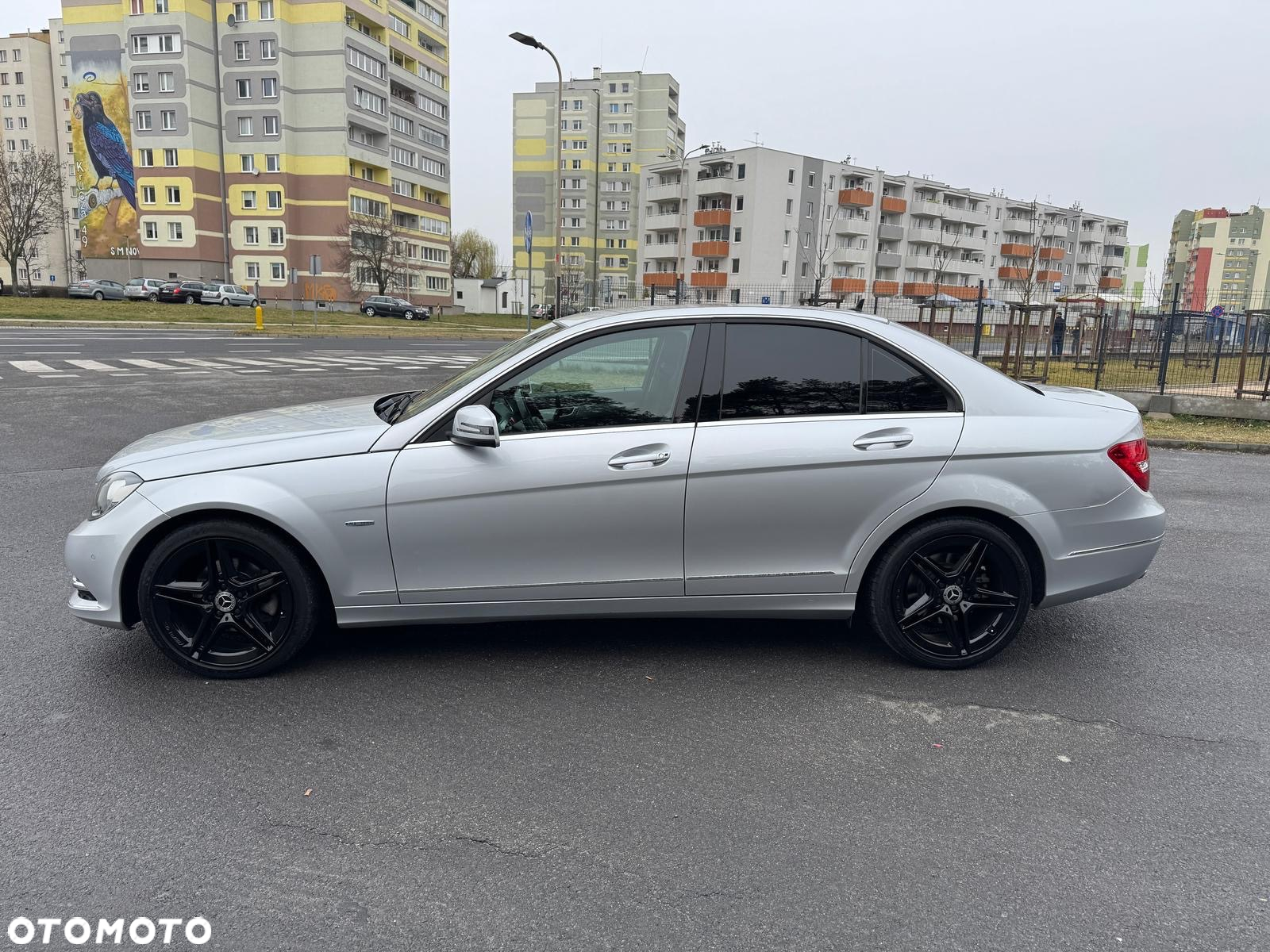 Mercedes-Benz Klasa C 250 CGI BlueEff Avantgarde - 4