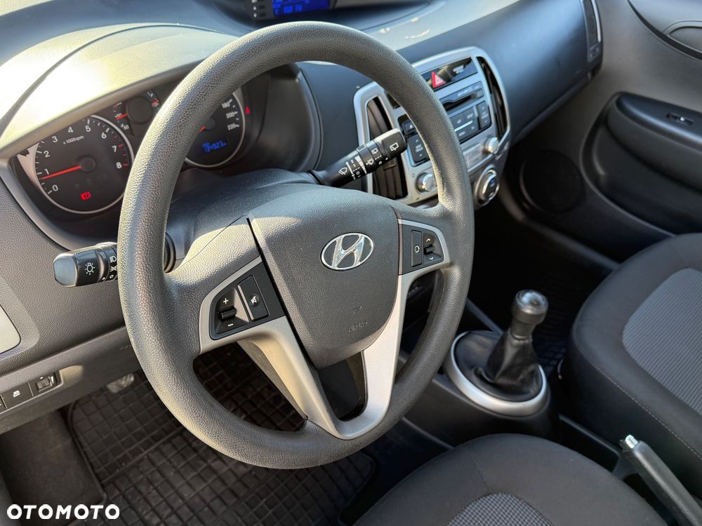 Hyundai i20 1.2 GO - 18