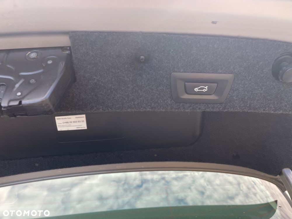 BMW Seria 5 525d xDrive - 13