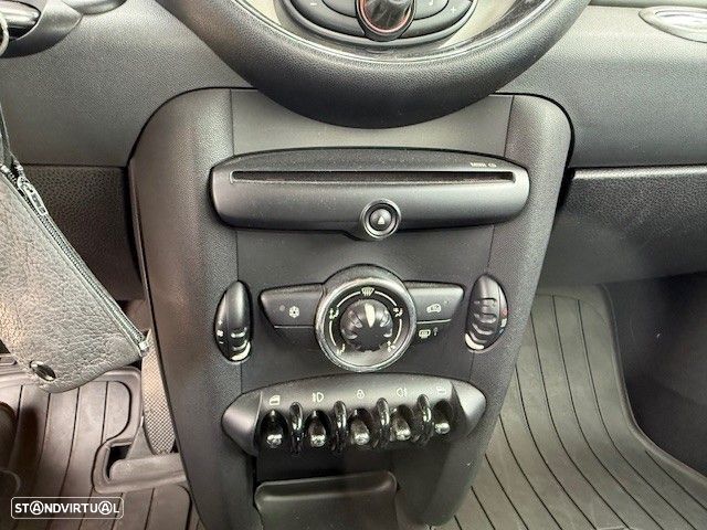 MINI 3 Portas One D - 15