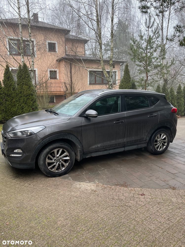 Hyundai Tucson 2.0 CRDI Comfort 4WD - 2