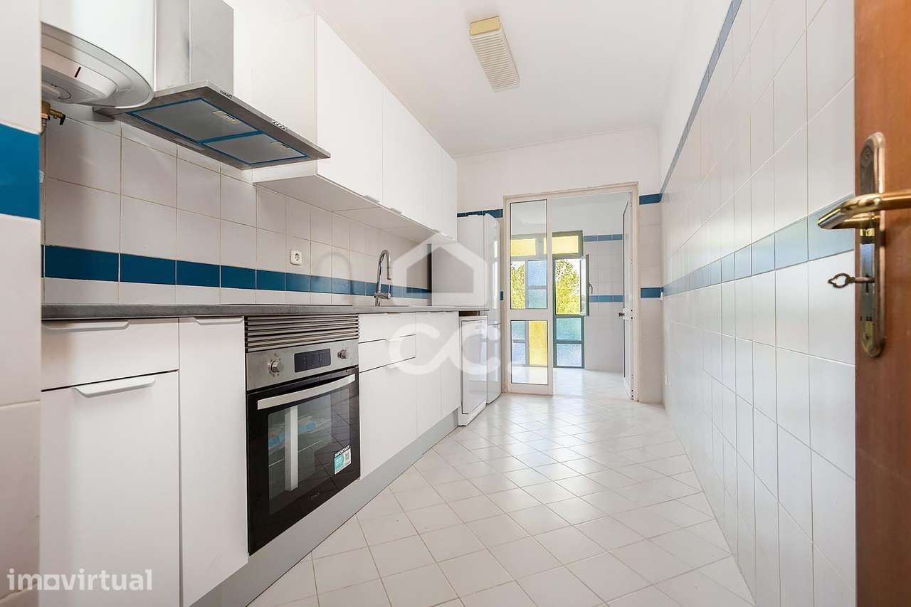 Apartamento T1 Renovado c/ Estacionamento para Arrendamento | Páteo da - Grande imagem: 5/21