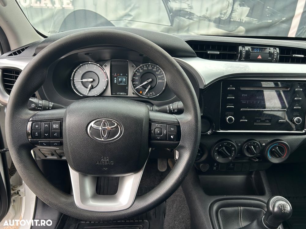 Toyota Hilux 2.4D 150CP 4x4 Double Cab 6MT Style - 19