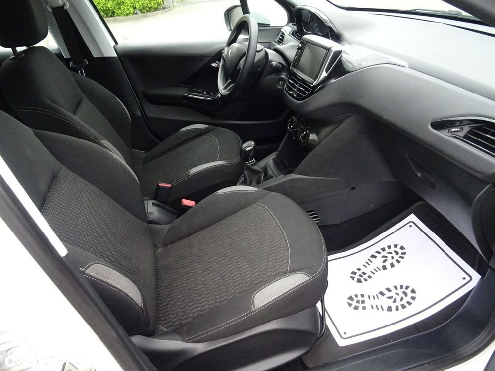 Peugeot 208 1.2 VTi Active - 14